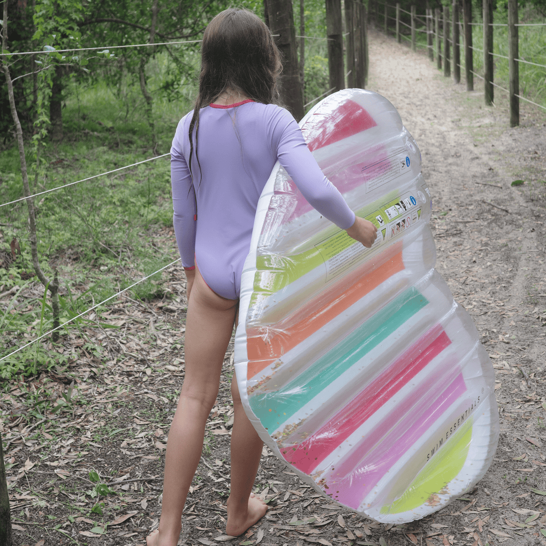swim-essentials-color-rush-heart-shape-pool-float-wholesale-2