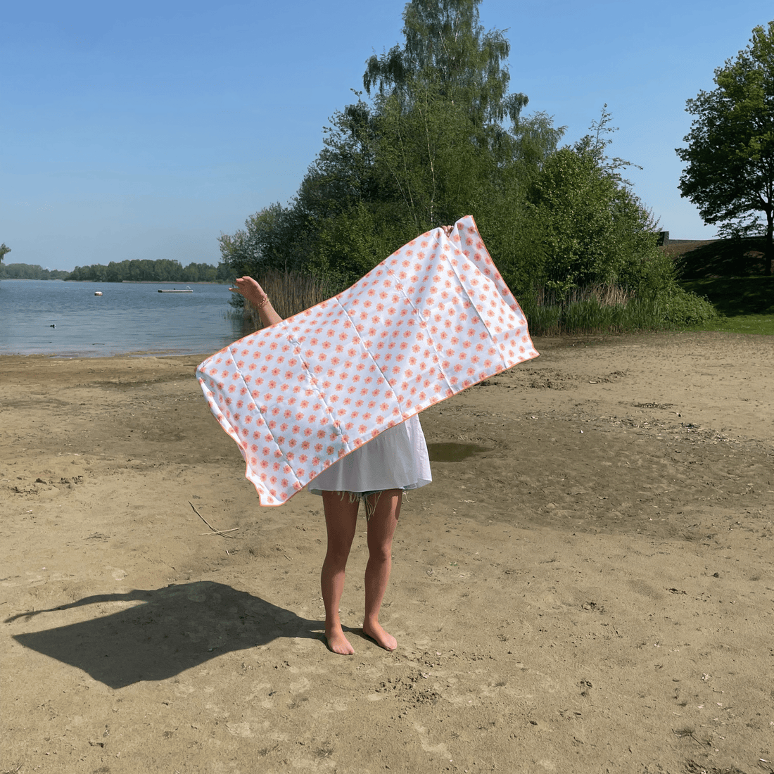 swim-essentials-beach-towel-microfiber-floral-love-wholesale-2