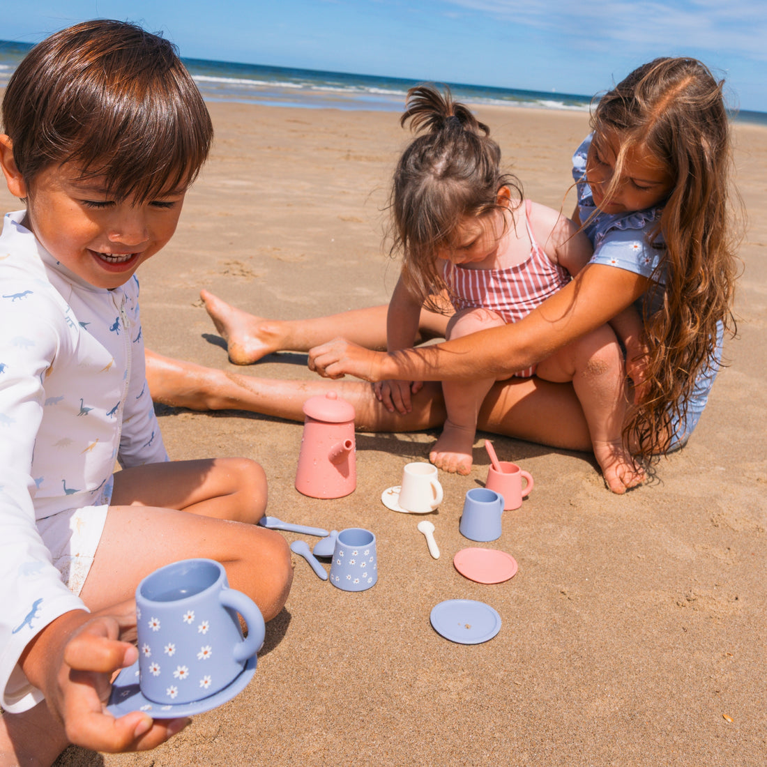 swim-essentials-beach-toys-daisy-flowers-wholesale-2