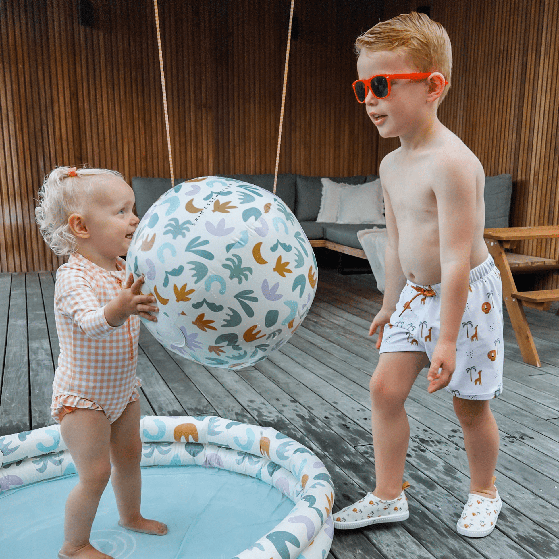 swim-essentials-beach-ball-51-cm-abstract-wholesale-3