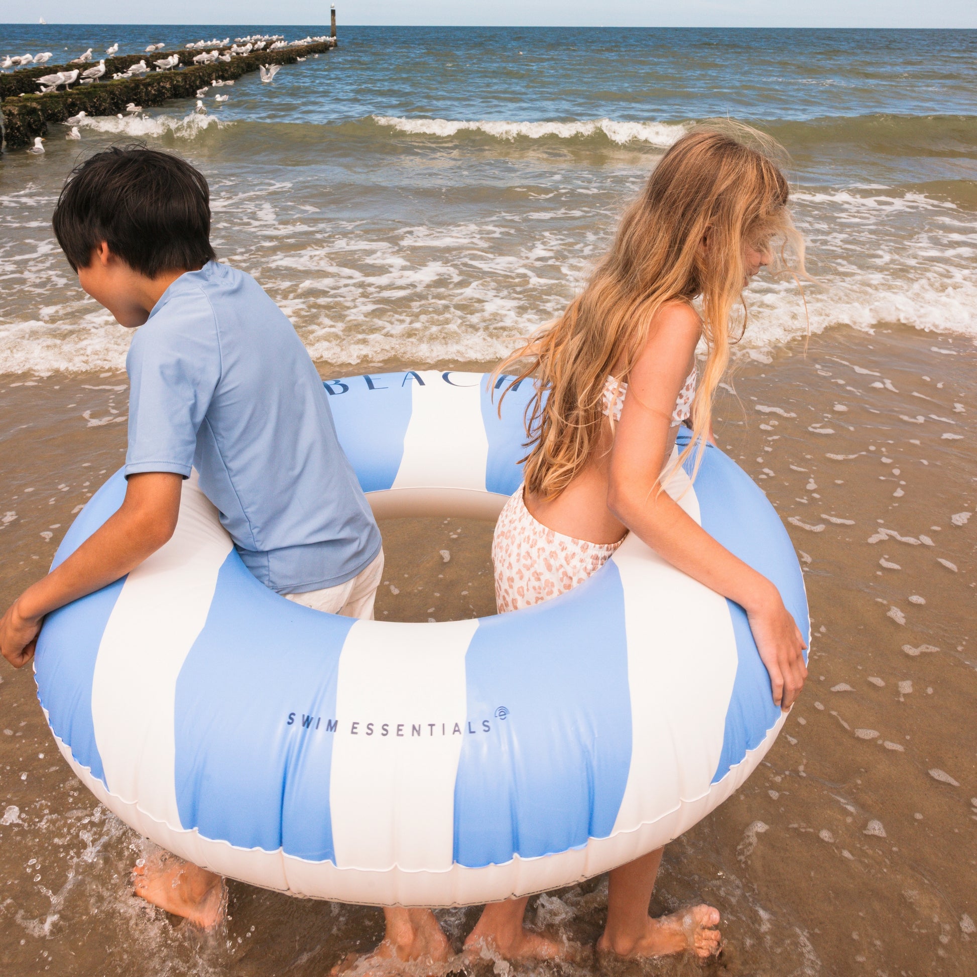 swim-essentials-swim-ring-white-blue-wholesale-5