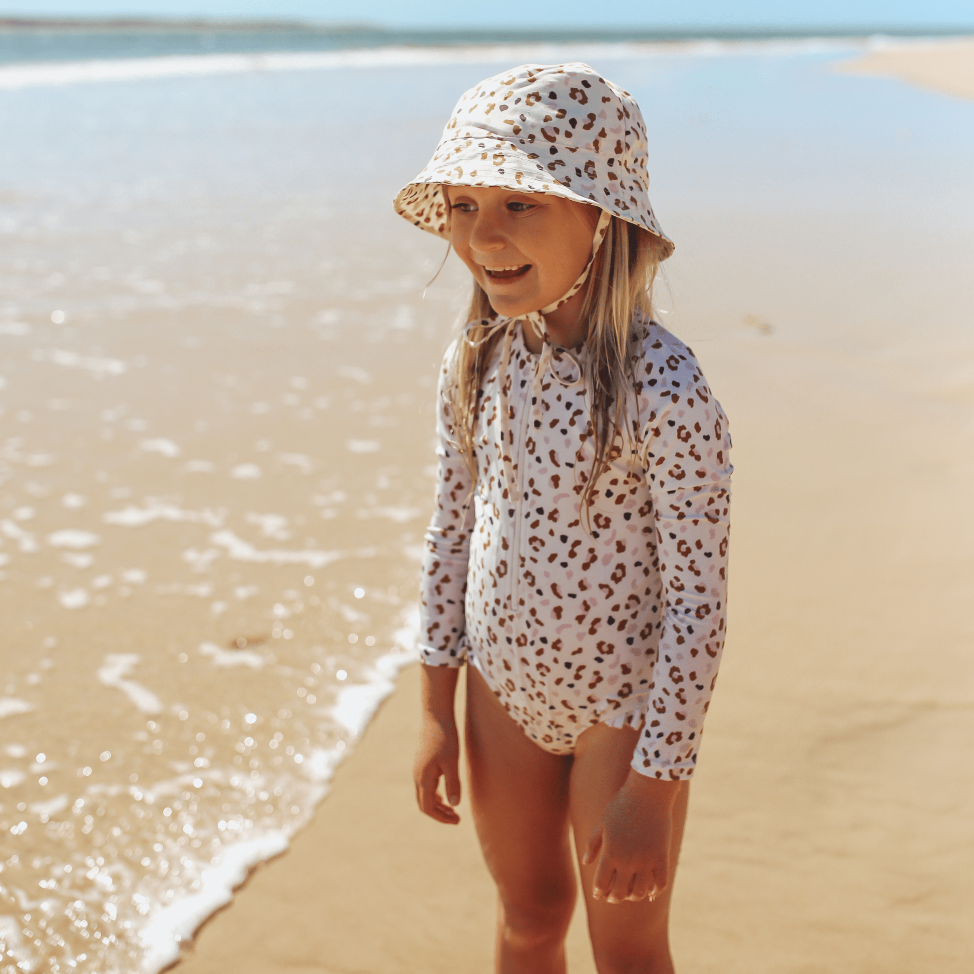 swim-essentials-wholesale-leopard-long-sleeve-uv-swimsuit-girls-2