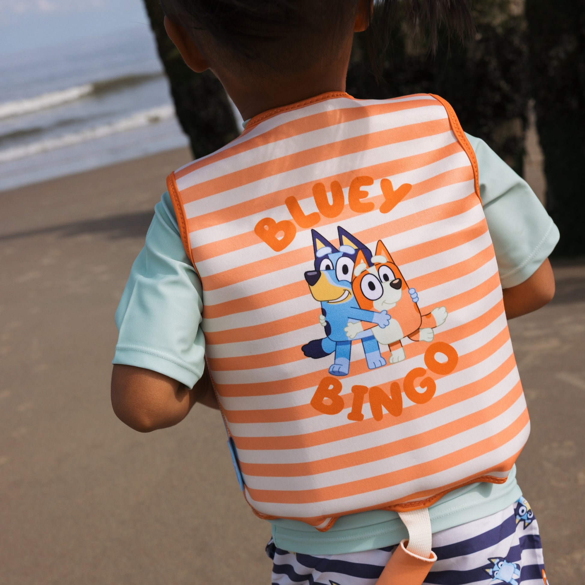 swim-essentials-orange-white-bluey-1-2-years-swim-vest-wholesale-4