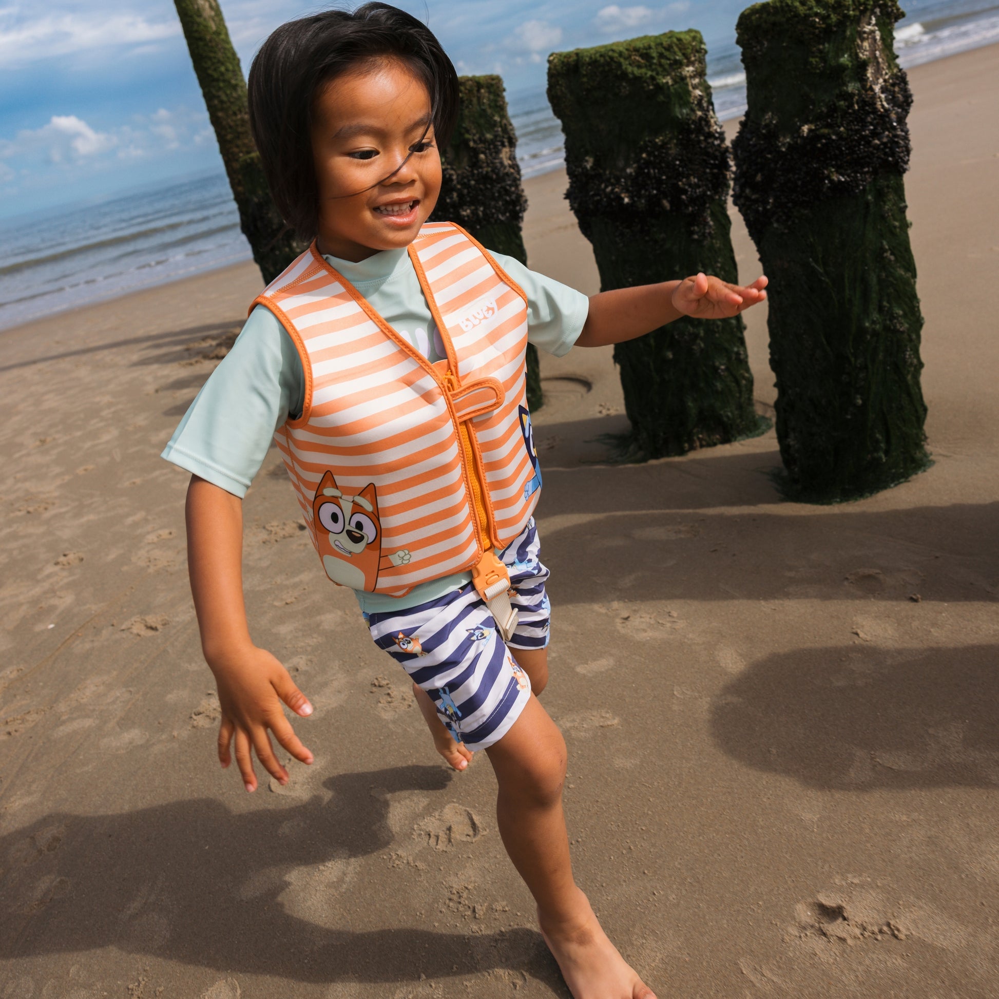 swim-essentials-orange-white-bluey-1-2-years-swim-vest-wholesale-8