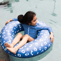 swim-essentials-swim-ring-90-cm-blue-leopard-wholesale-4