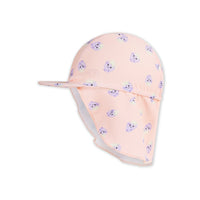 Suncap-blackberry-Swim-essentials-1

