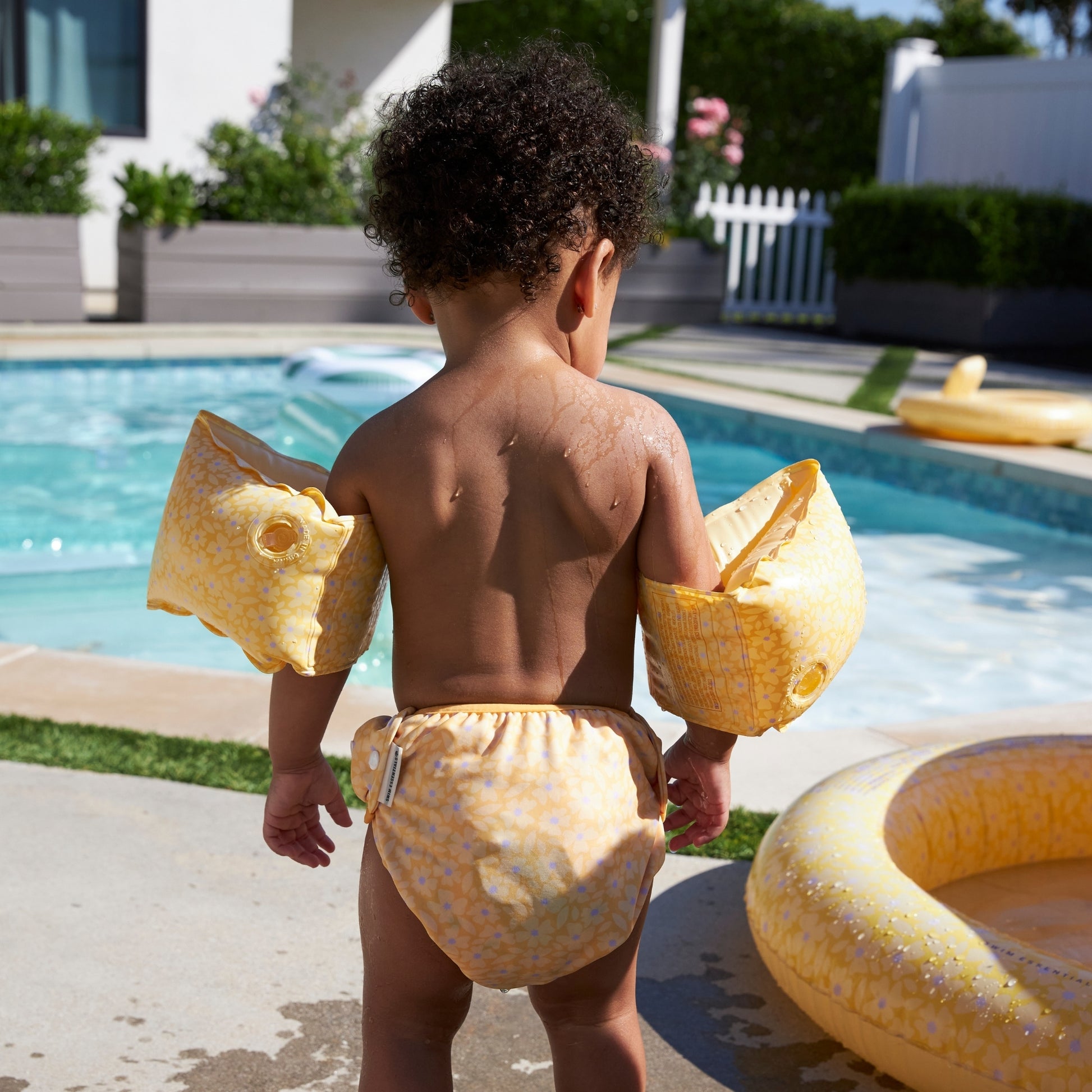 Swim-Arm-Bands-Florish-Yellow -swim-essentials-4