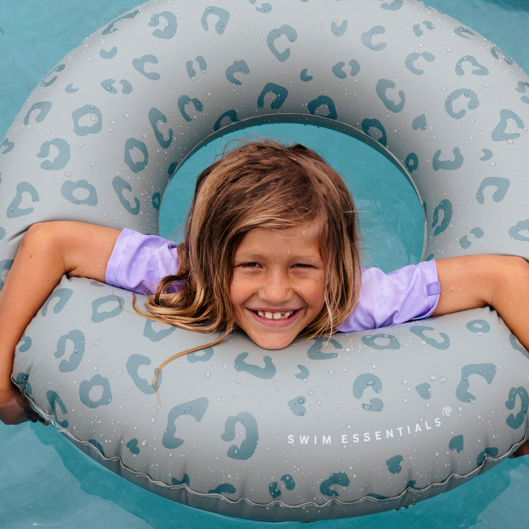 Leopard | Green Pool Float Ø 90 cm