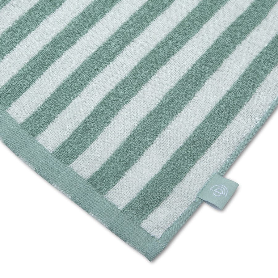 swim-essentials-cotton-towel-resort-stripes-green-white-wholesale-3
