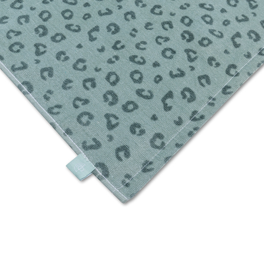 SE Towel Cotton Green Panther Print 135 x 65 cm