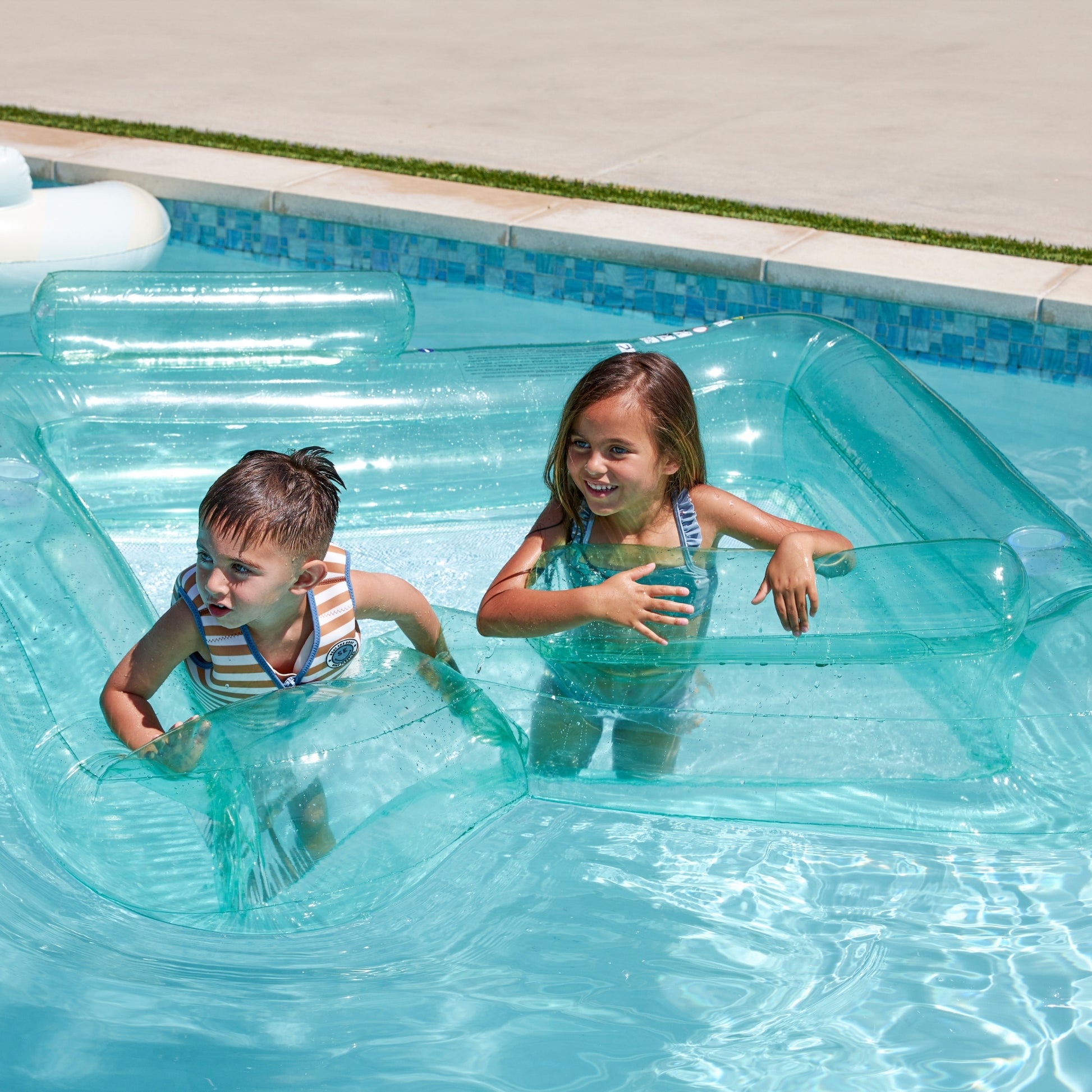 swim-essentials-water-hammock-green-pool-family-wholesale-4