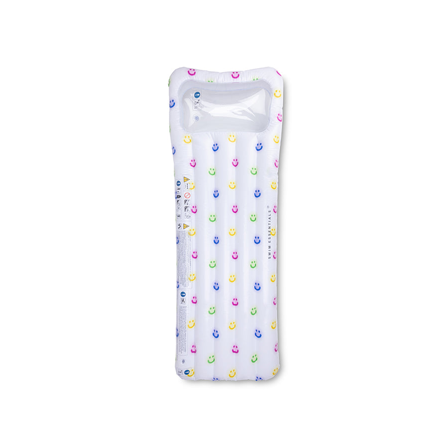 swim-essentials-pool-float-smile-wholesale-1