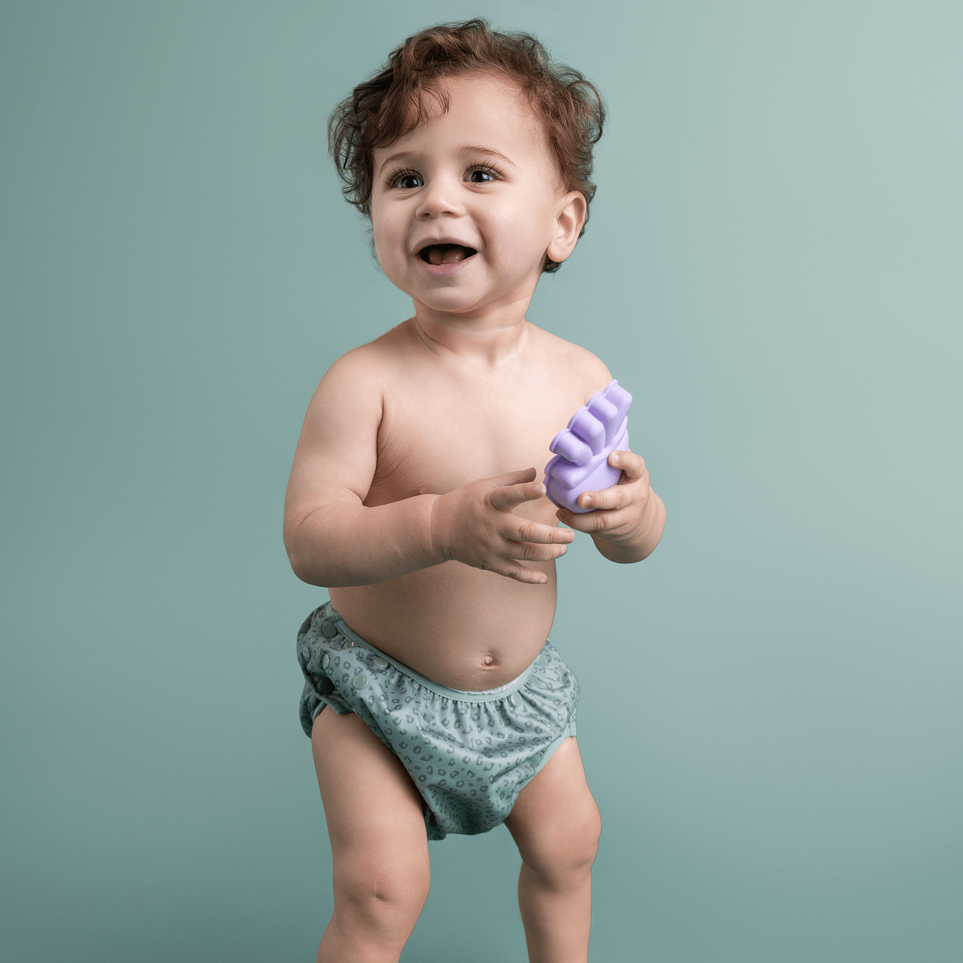 swim-essentials-leopard-green-swim-diaper-wholesale-3