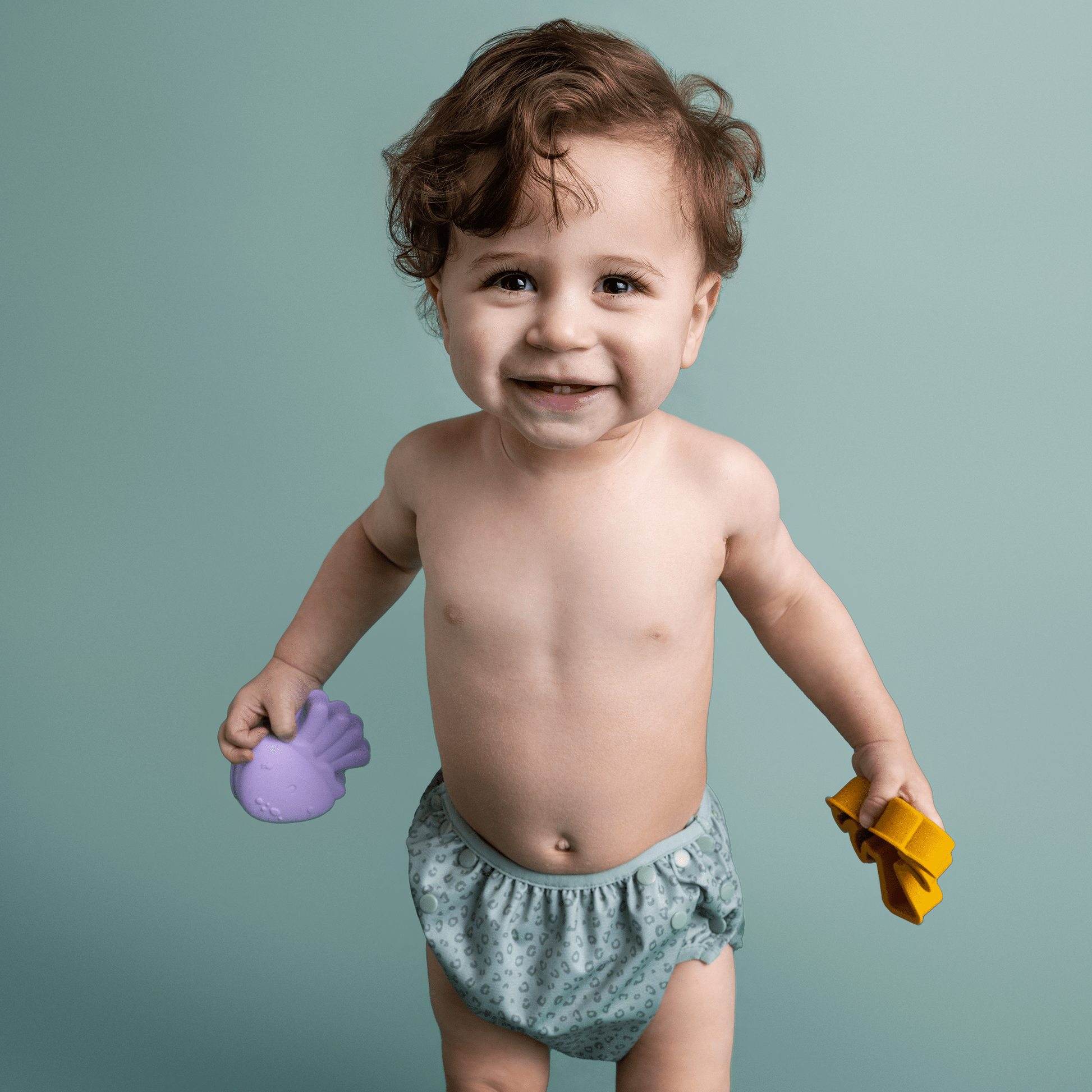 swim-essentials-leopard-green-swim-diaper-wholesale-4
