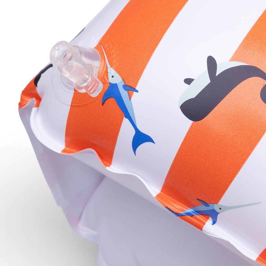 swim-essentials-swim-armbands-whale-striped-red-white-wholesale-4