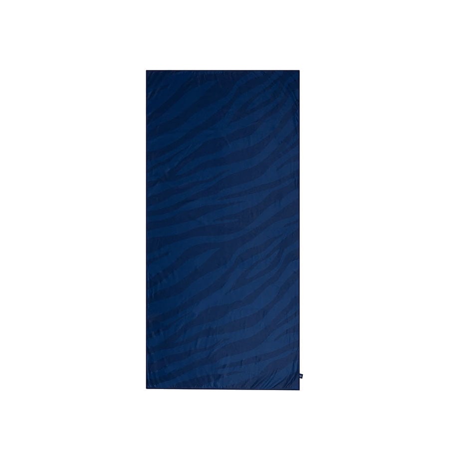 swim-essentials-beach-towel-microfiber-blue-stripes-wholesale-1