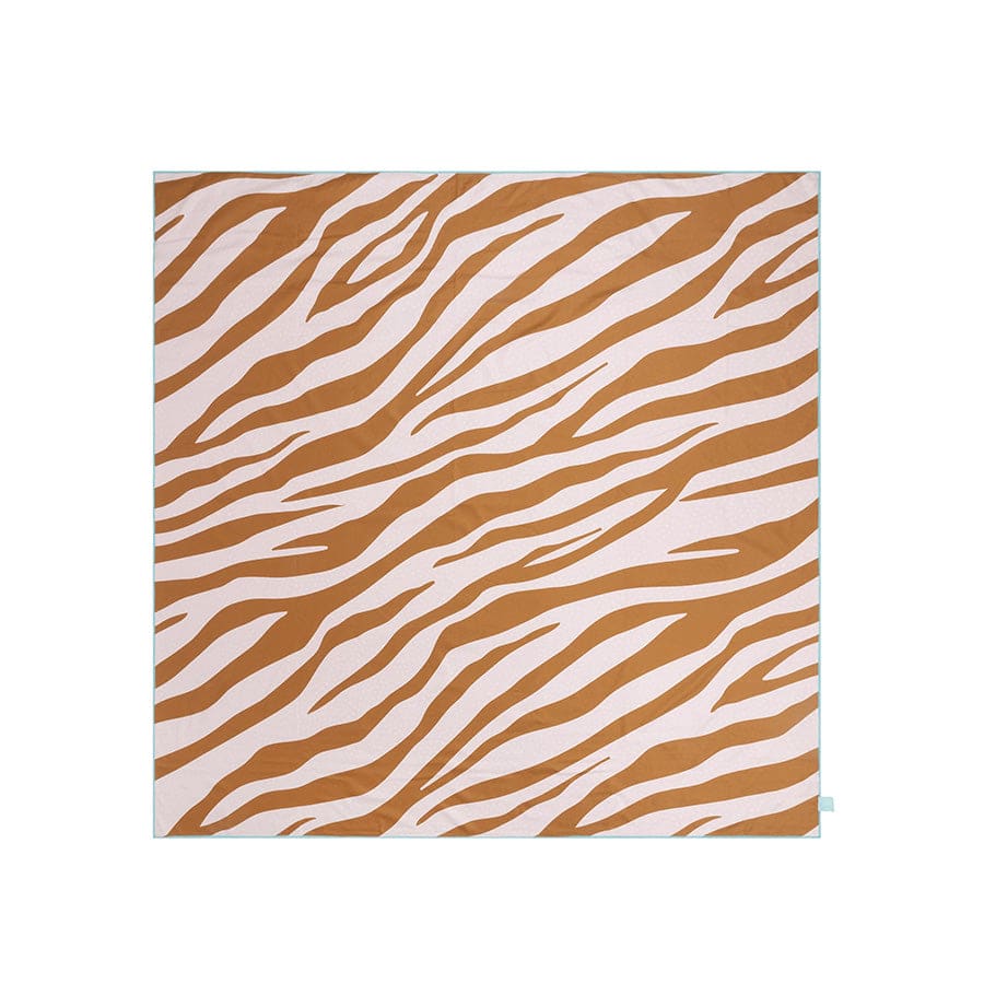 swim-essentials-zebra-towel-wholesale-1