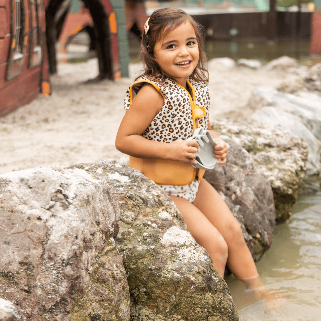 swim-essentials-beige-leopard-swim-vest-wholesale-4