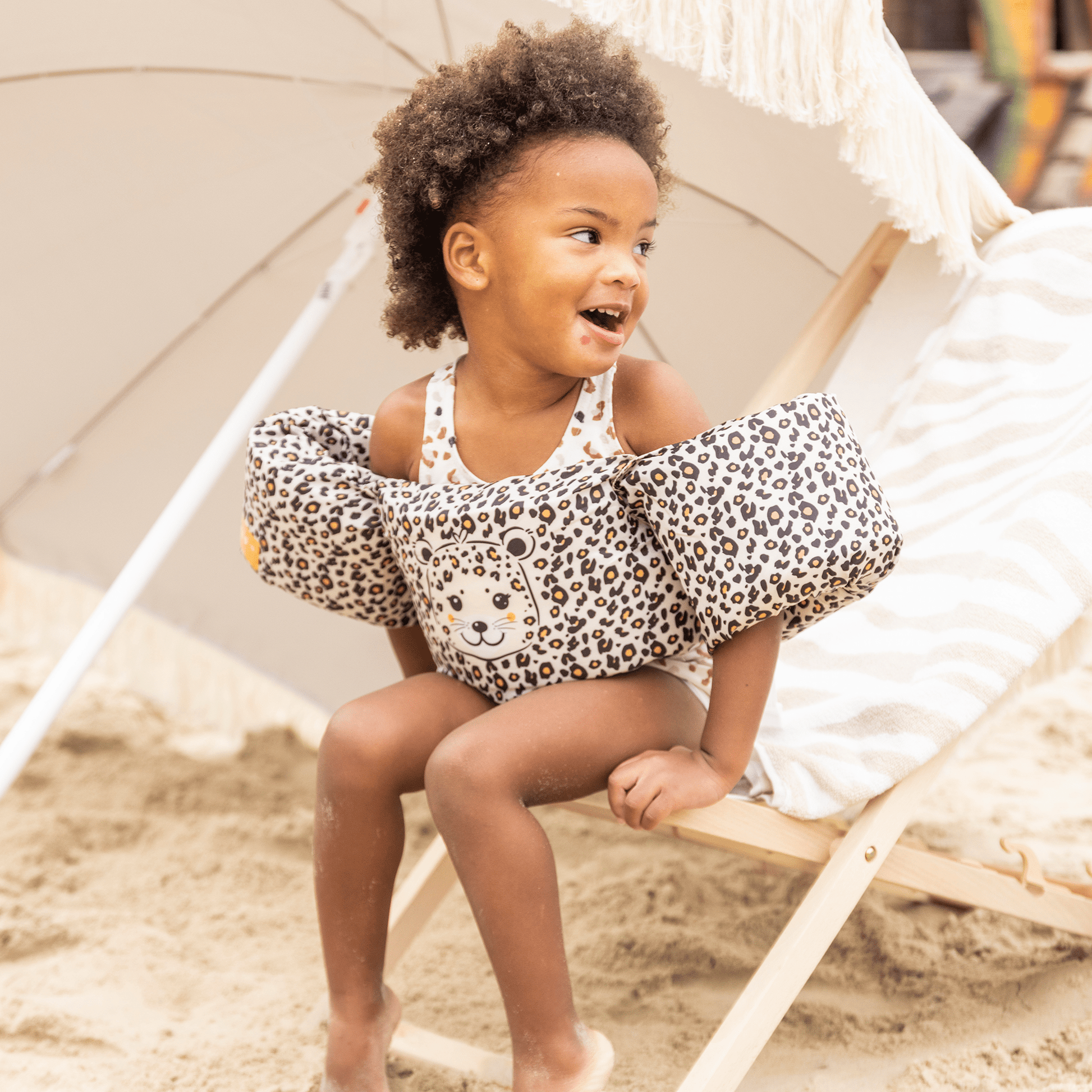 swim-essentials-puddle-jumper-2-6-years-beige-safari-leopard-wholesale-6